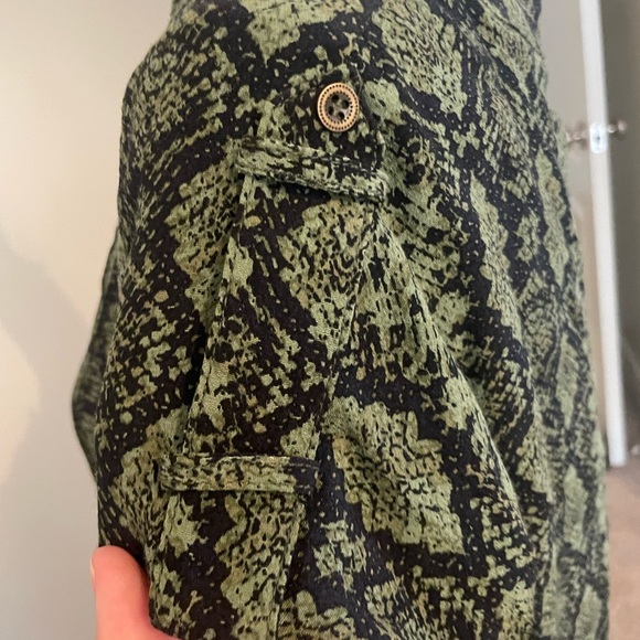 Green and black python print dress by Anthropologie - Picture 5 of 9